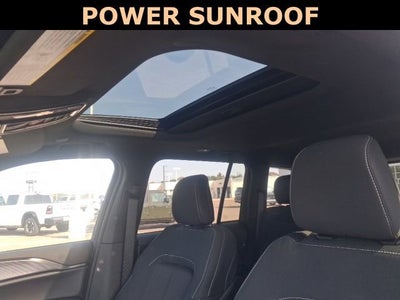 2025 Jeep Grand Cherokee Laredo X 4x4