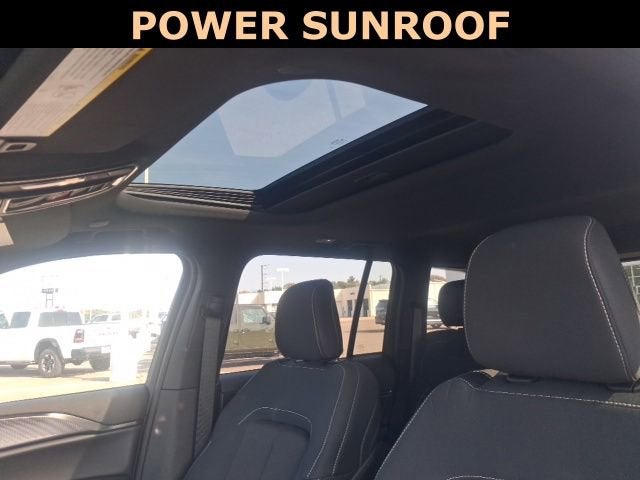 2025 Jeep Grand Cherokee Laredo X 4x4