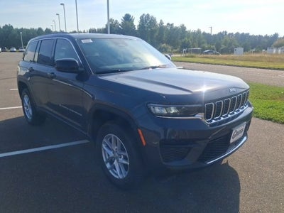 2025 Jeep Grand Cherokee Laredo X 4x4