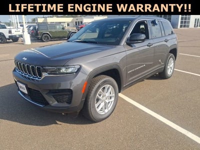 2025 Jeep Grand Cherokee Laredo X 4x4