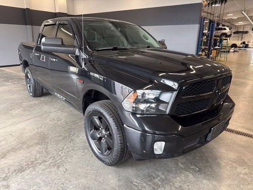 2018 RAM 1500 Big Horn Crew Cab 4x4 5'7" Box