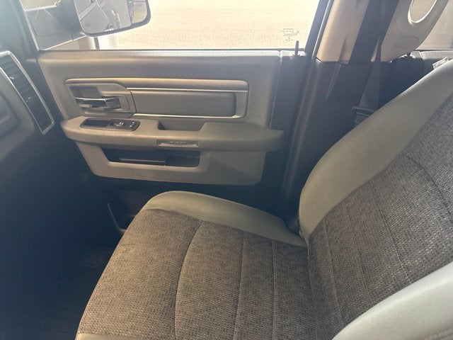 2018 RAM 1500 Big Horn Crew Cab 4x4 5'7" Box