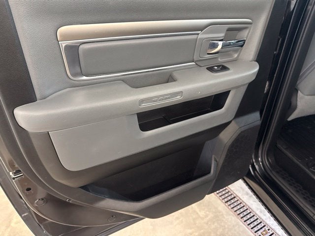 2018 RAM 1500 Big Horn Crew Cab 4x4 5'7" Box