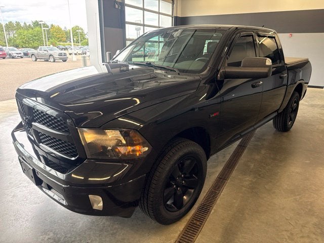 2018 RAM 1500 Big Horn Crew Cab 4x4 5'7" Box