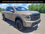 2021 Nissan TITAN Crew Cab PRO-4X 4x4