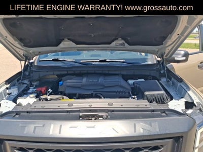 2021 Nissan TITAN Crew Cab PRO-4X 4x4