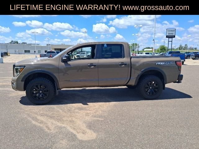 2021 Nissan TITAN Crew Cab PRO-4X 4x4