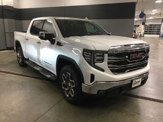 2026 GMC Sierra 1500 SLT - Photo 4