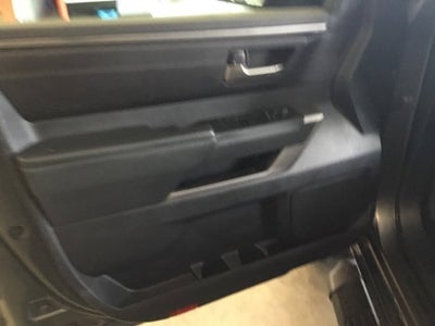 2022 Toyota Tundra 4WD SR5