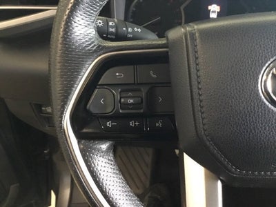 2022 Toyota Tundra 4WD SR5