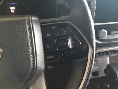 2022 Toyota Tundra 4WD SR5
