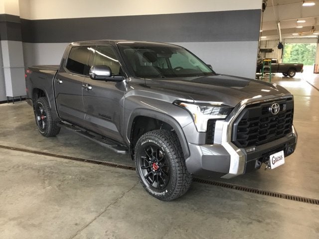 2022 Toyota Tundra 4WD SR5