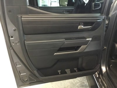 2022 Toyota Tundra 4WD SR5