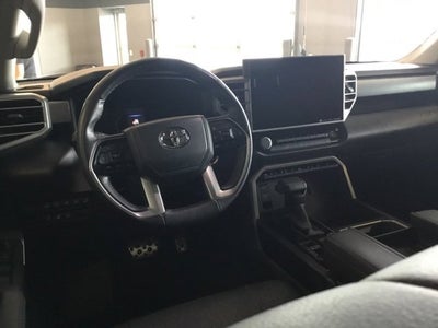 2022 Toyota Tundra 4WD SR5