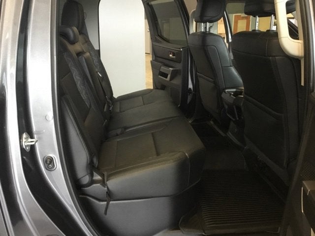 2022 Toyota Tundra 4WD SR5
