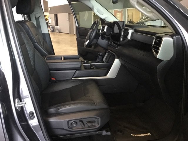 2022 Toyota Tundra 4WD SR5