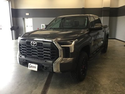 2022 Toyota Tundra 4WD SR5