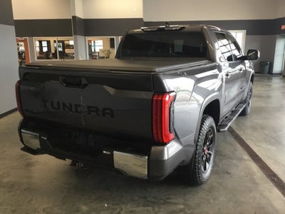 2022 Toyota Tundra 4WD SR5