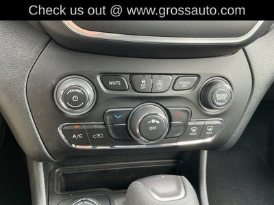 2022 Jeep Cherokee Sport