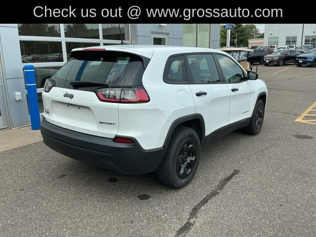 2022 Jeep Cherokee Sport