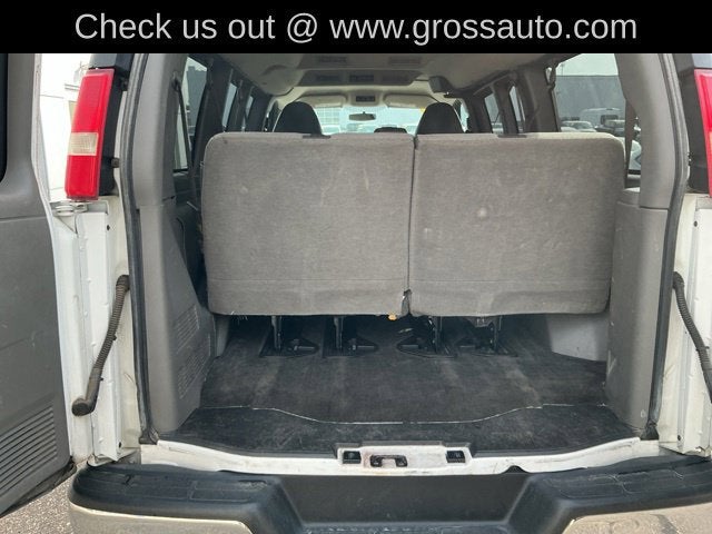 2012 Chevrolet Express Passenger 3500 1LT