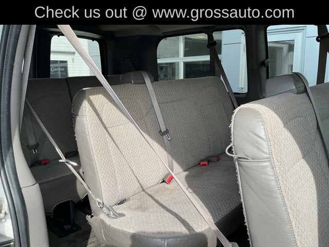 2012 Chevrolet Express Passenger 3500 1LT