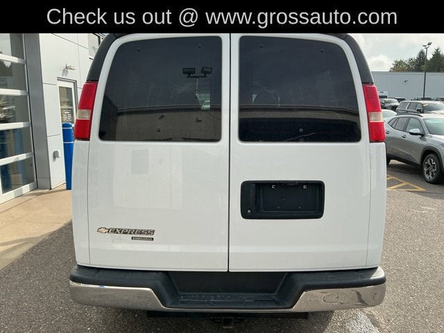 2012 Chevrolet Express Passenger 3500 1LT