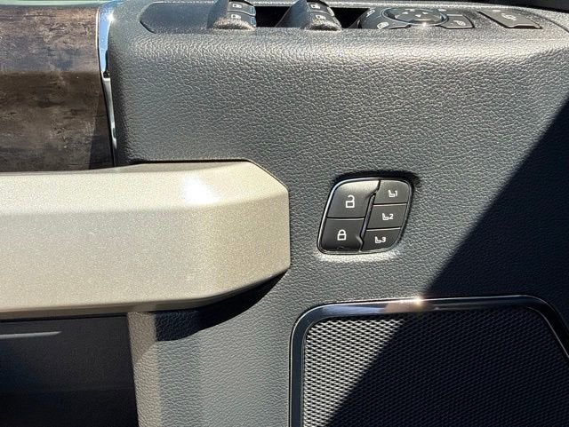2022 Ford Super Duty F-350 SRW XL