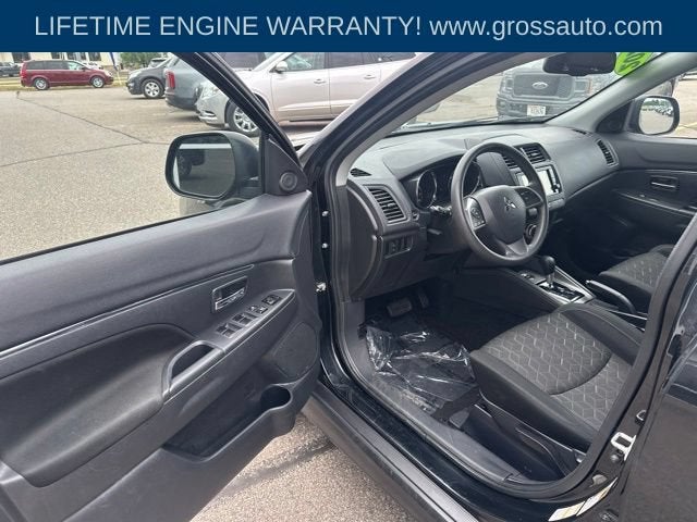 2024 Mitsubishi Outlander Sport S