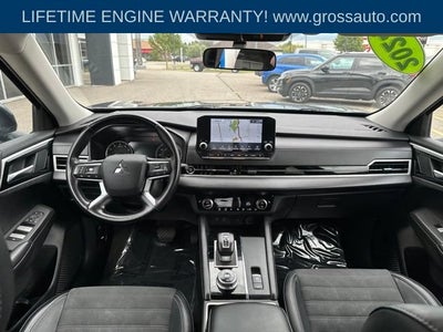 2024 Mitsubishi Outlander SE